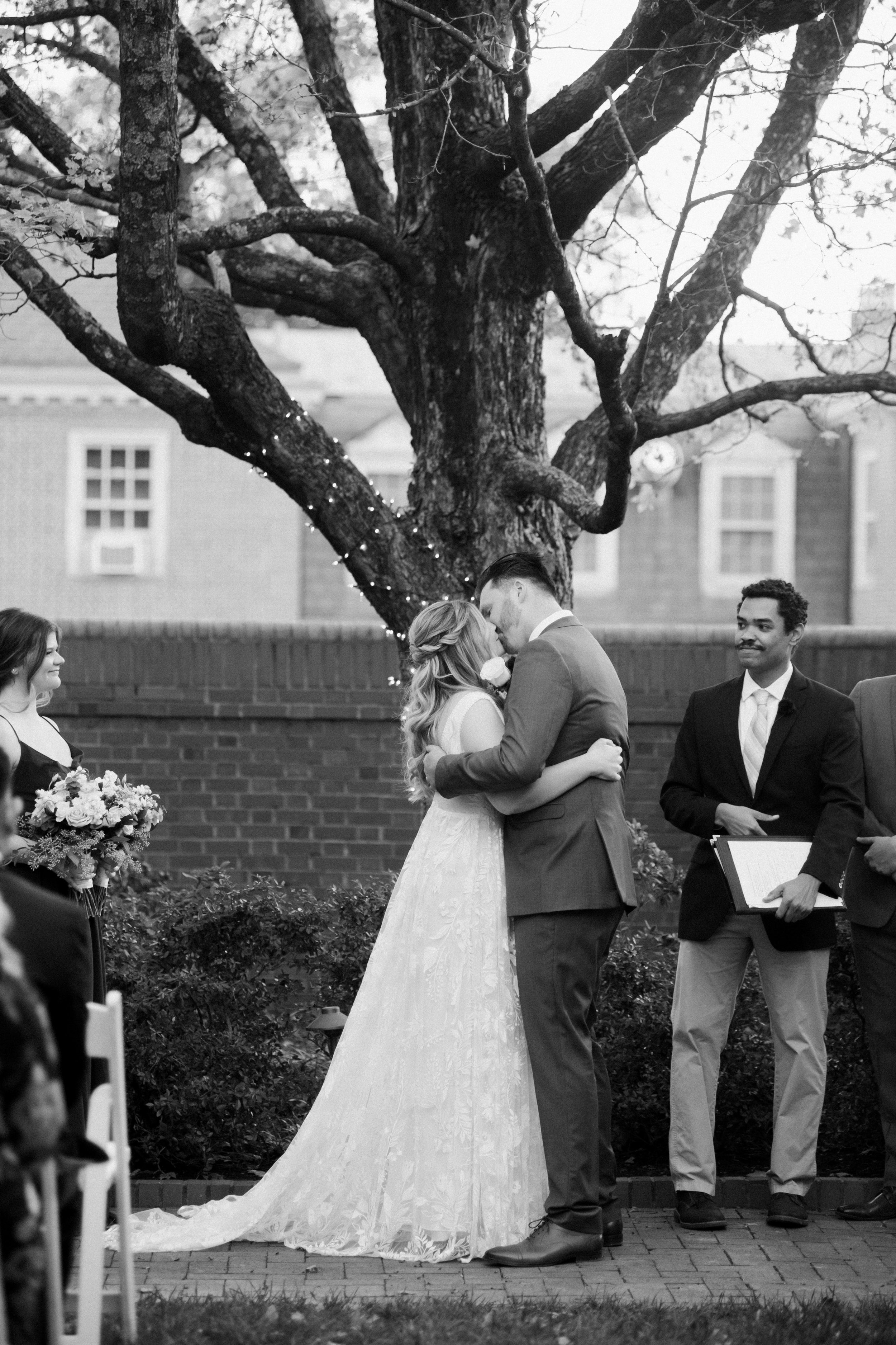 chapelhillweddingvenue_thecarolinainn_carolinainnwedding_carolinainnweddingphotography-98.jpg