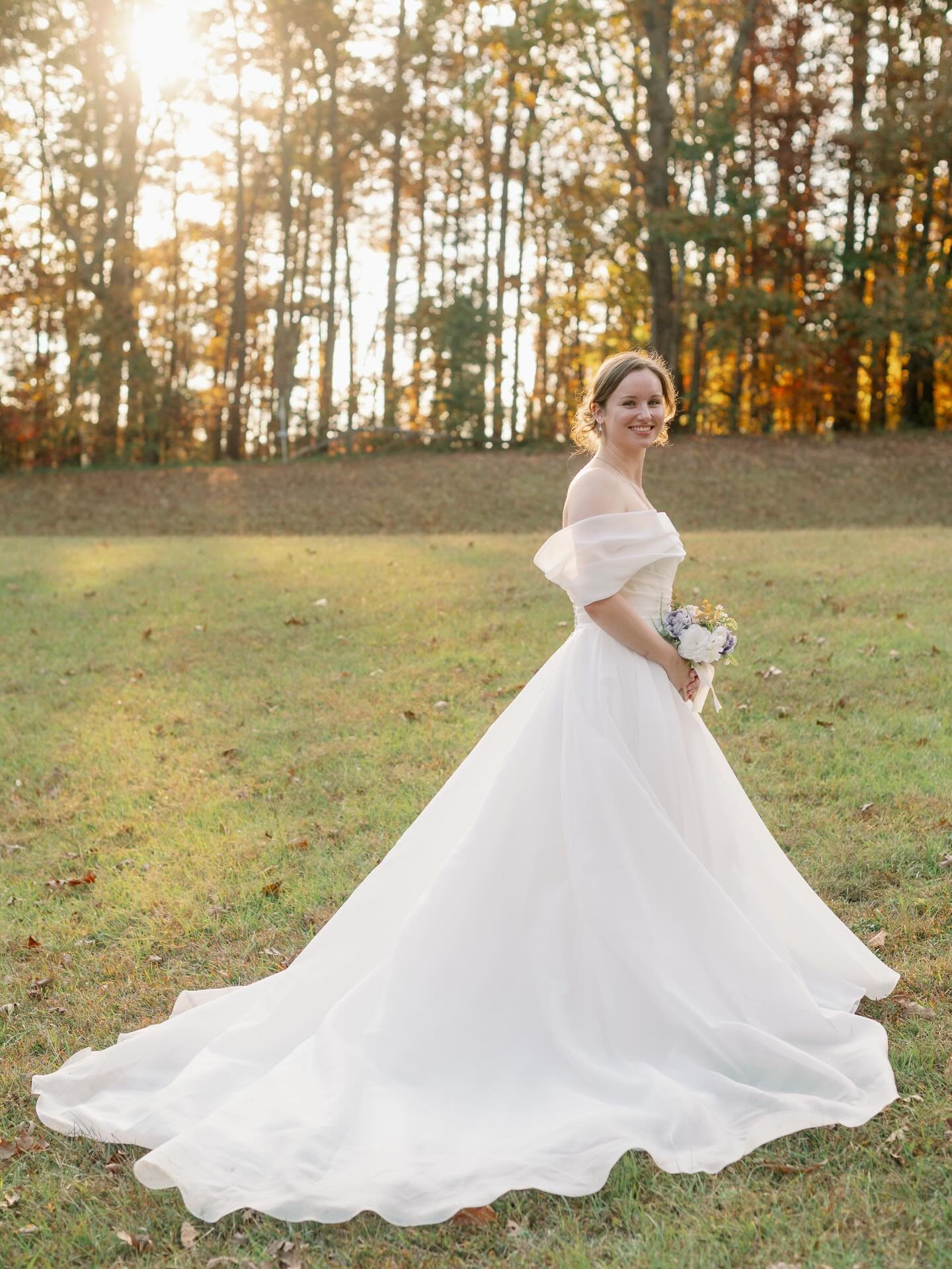 An elopement worth seeing 🥹

Photos by Nikki, love brought to you by Alex and Andrew