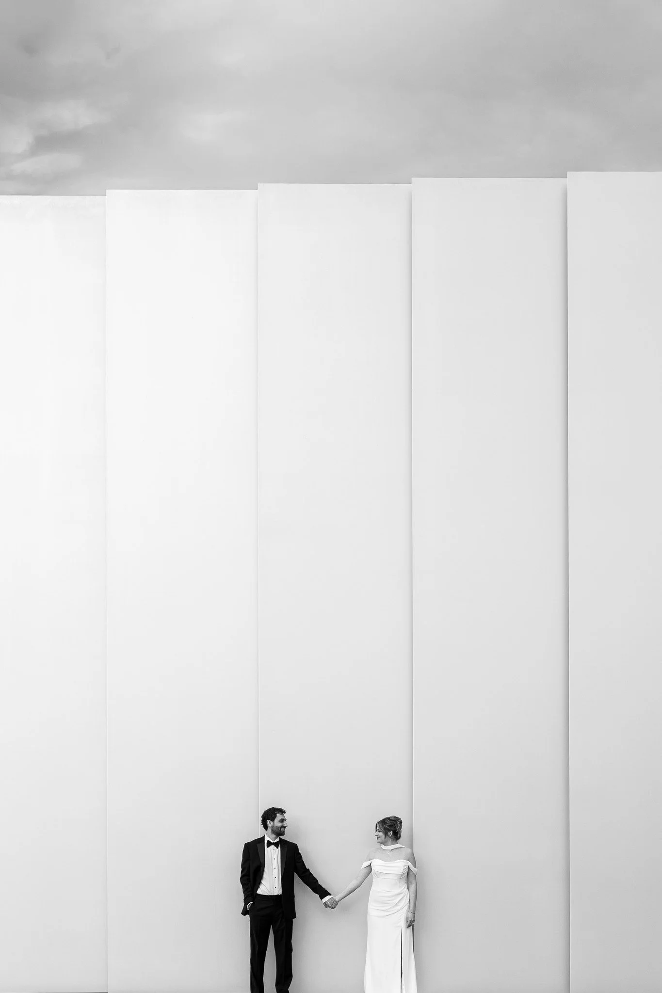 Married at the NC Museum of Art with Roman sculptures as witnesses and winter fields as their backdrop. Kayla and Jimmy gave us one of our favorite wedding days of 2026. Photography by Sarah.
#NCMAWedding #NorthCarolinaMuseumOfArt #RaleighWedding #NC