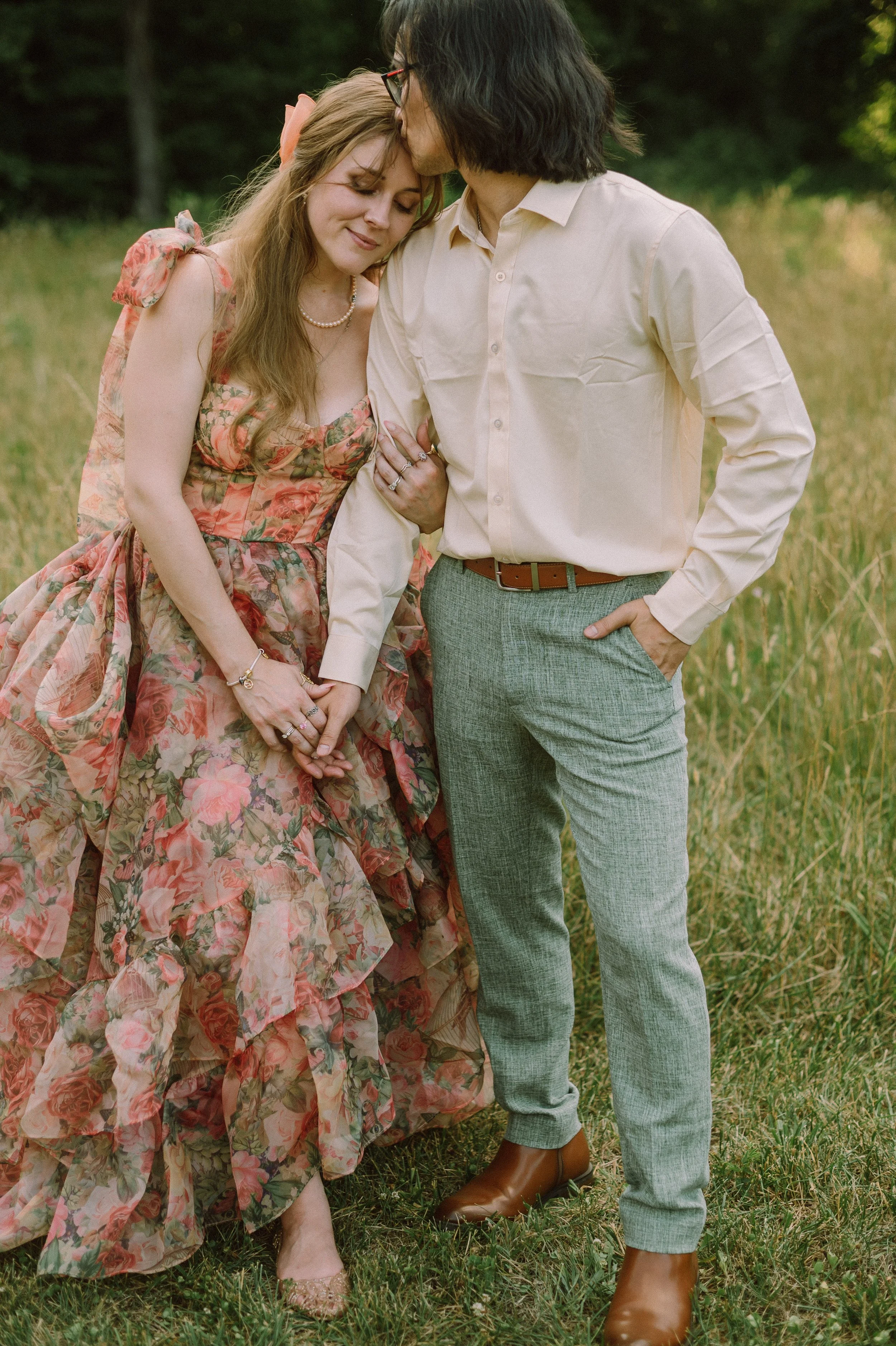  Intimate Wedding Portraits in North Carolina | Quiet Moment in the Field