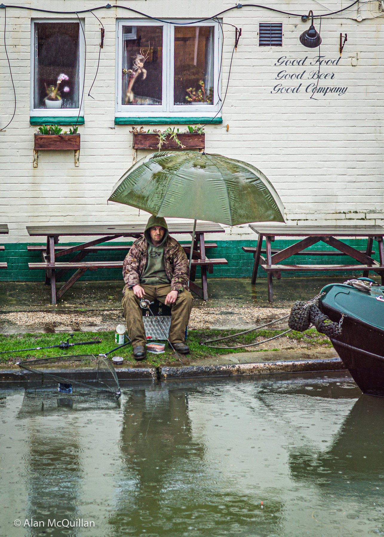 Fishing in the rain, Berkhamsted, England, 2018