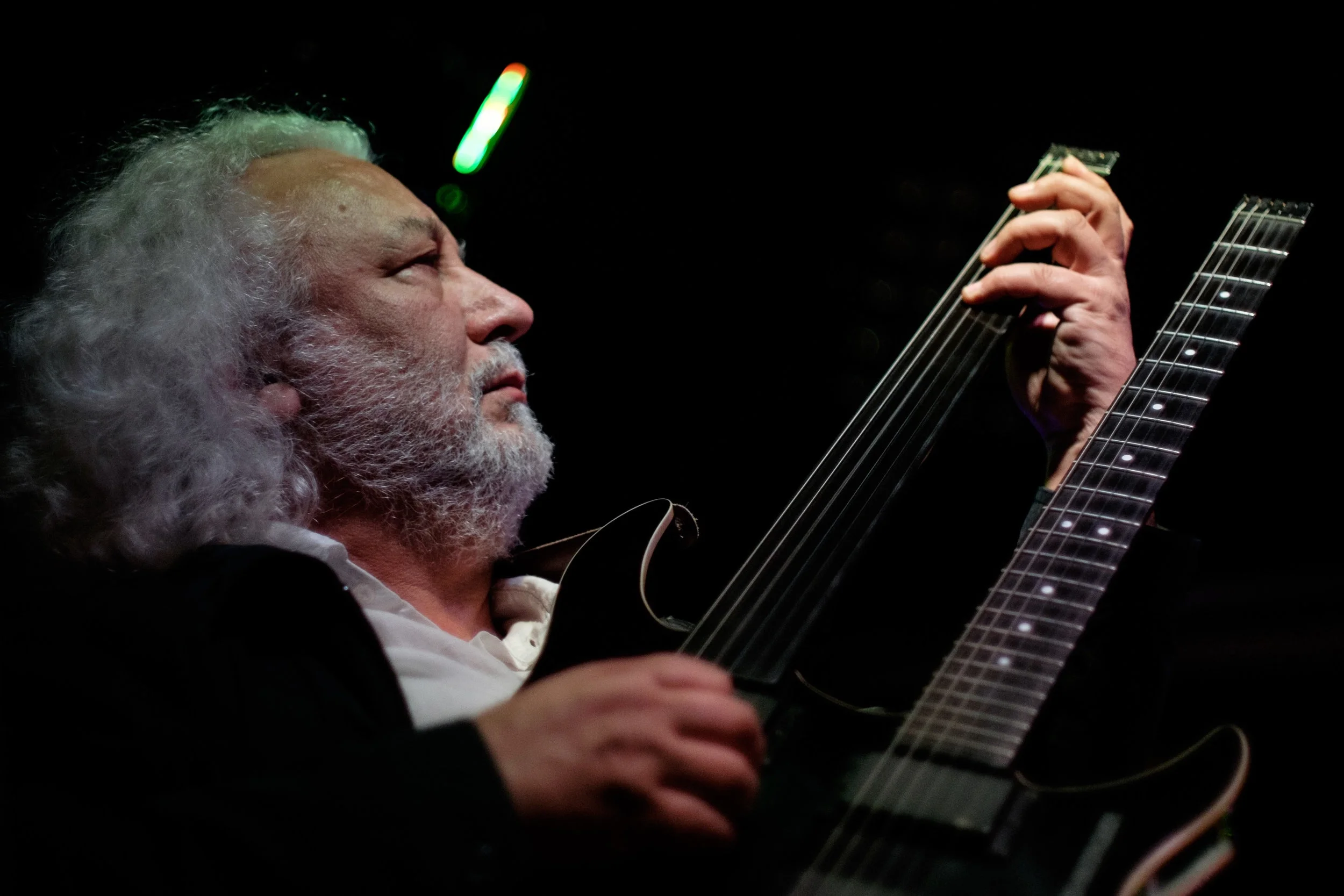 “This is not the place to find the real Turkish music, I will play maybe one traditional song.” -Erkan Oğur Erkan Oğur with ’ Telvin ’ at Kadıkōy Sahne as part of XJAZZ Istanbul