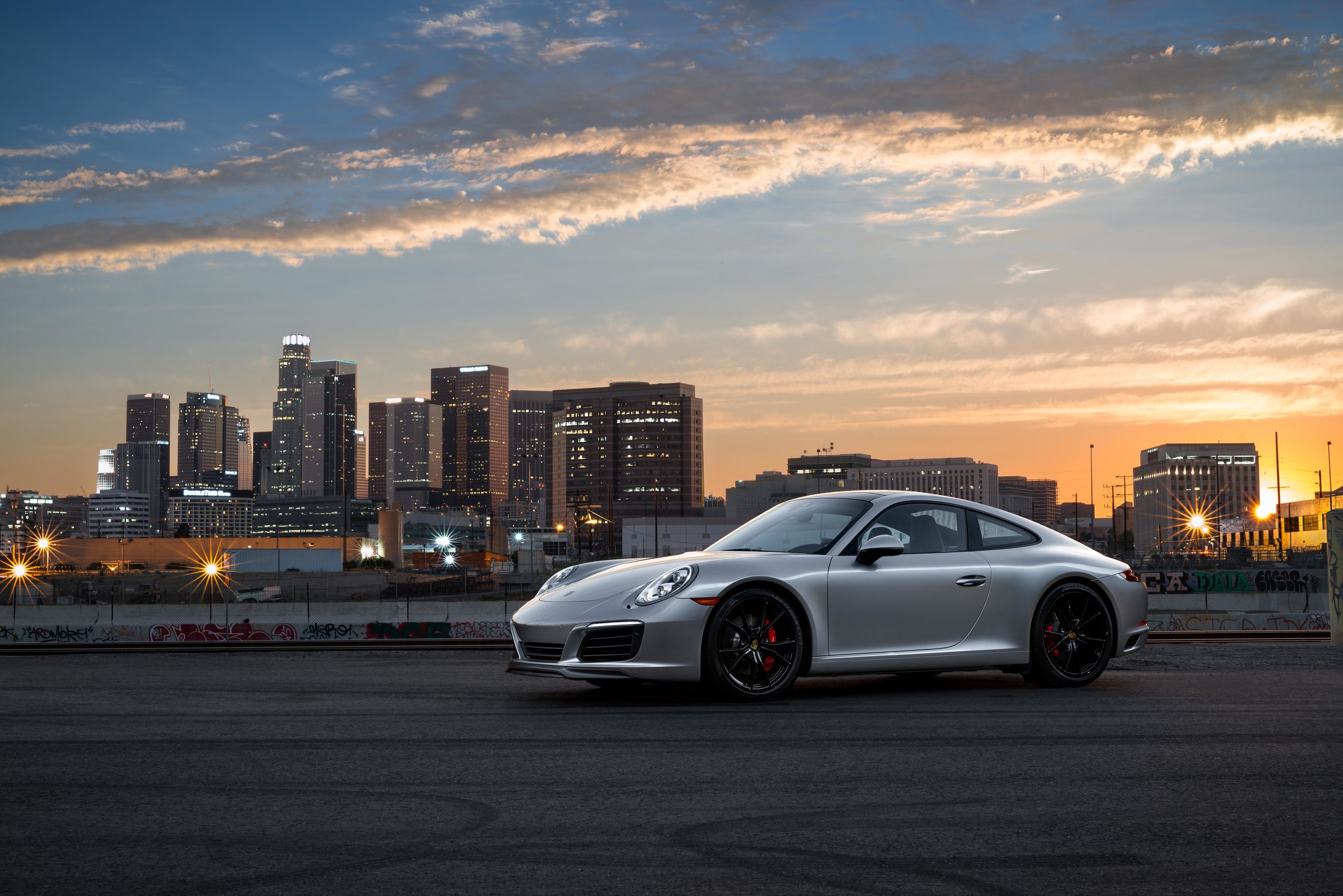 Porsche 911.jpg