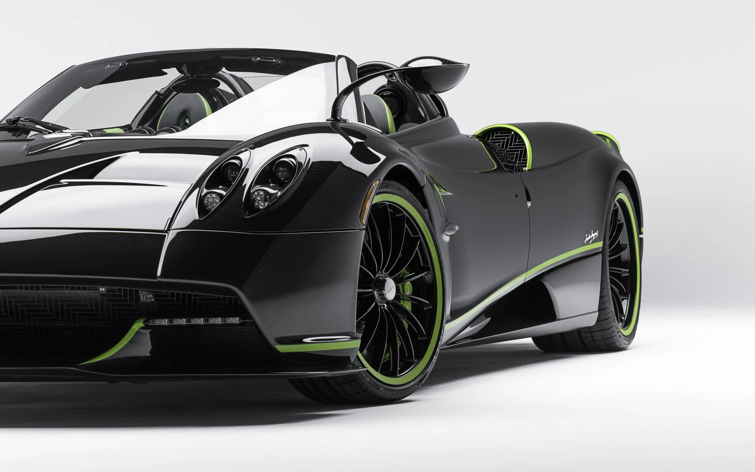 Pagani Huayra Roadster-4.jpg