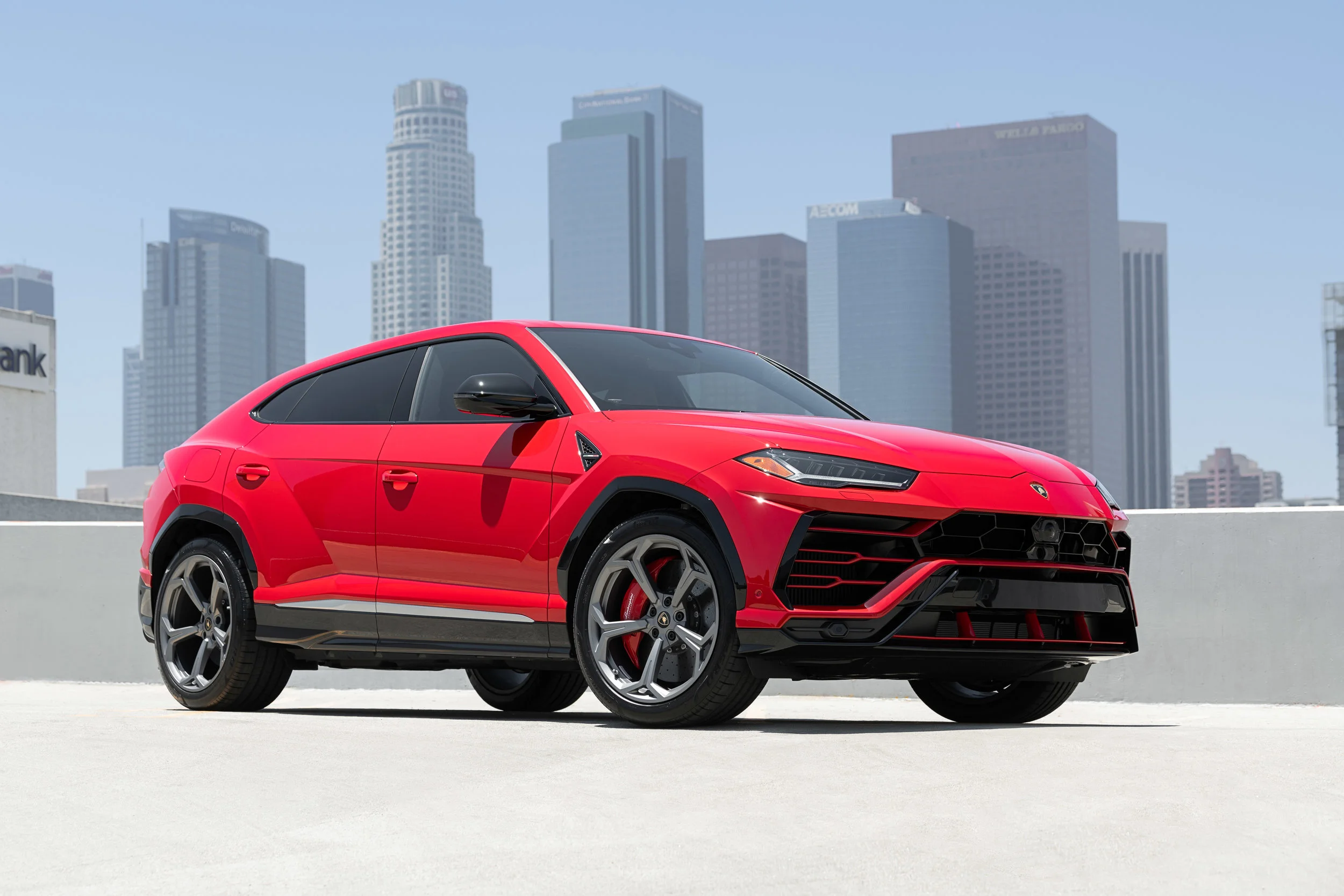 2019 Lamborghini Urus-4.jpg