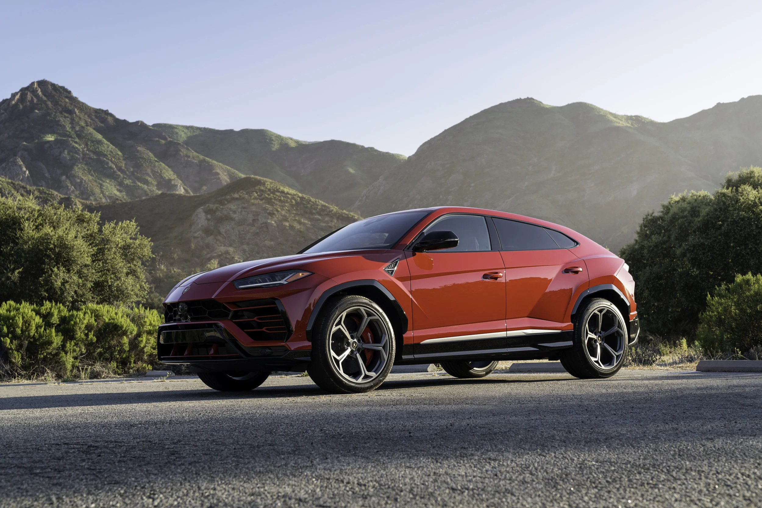 2019 Lamborghini Urus-11.jpg