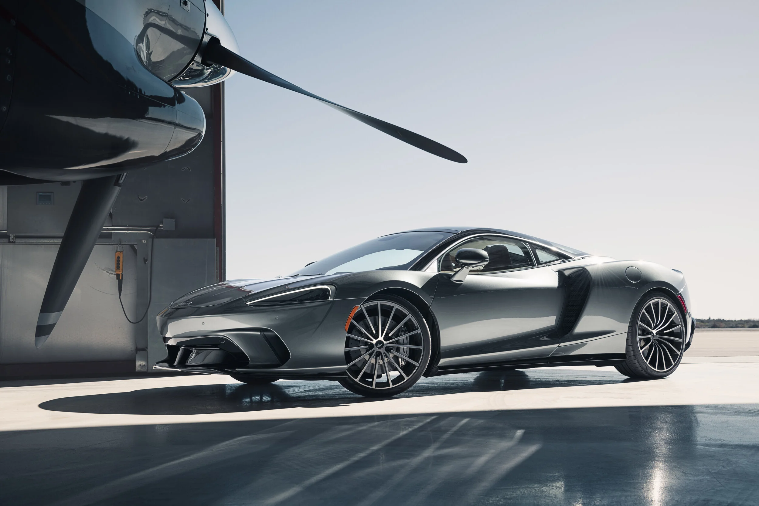 2020 McLaren GT-10.JPEG