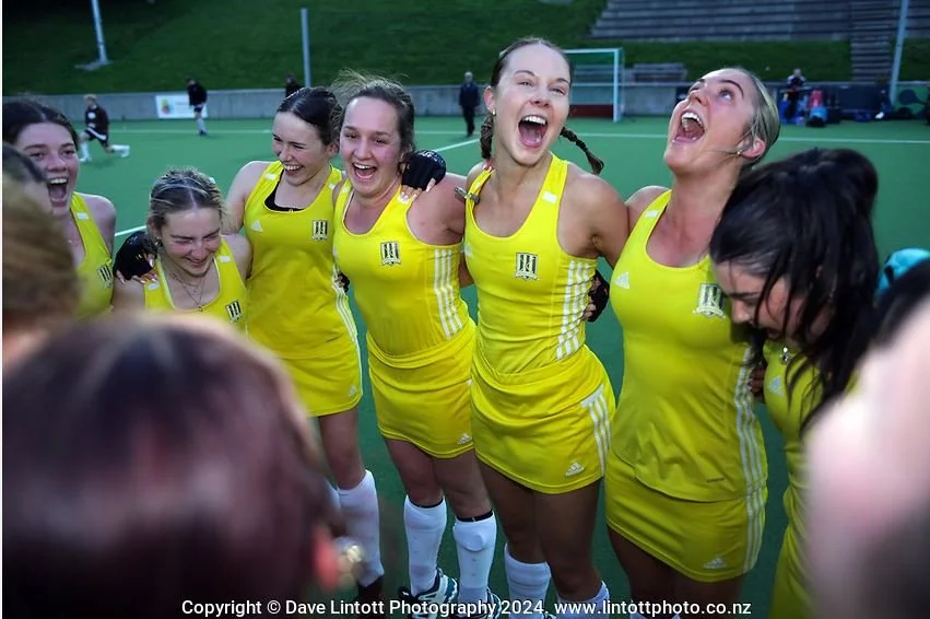 P1 1 Women Intercity.JPG