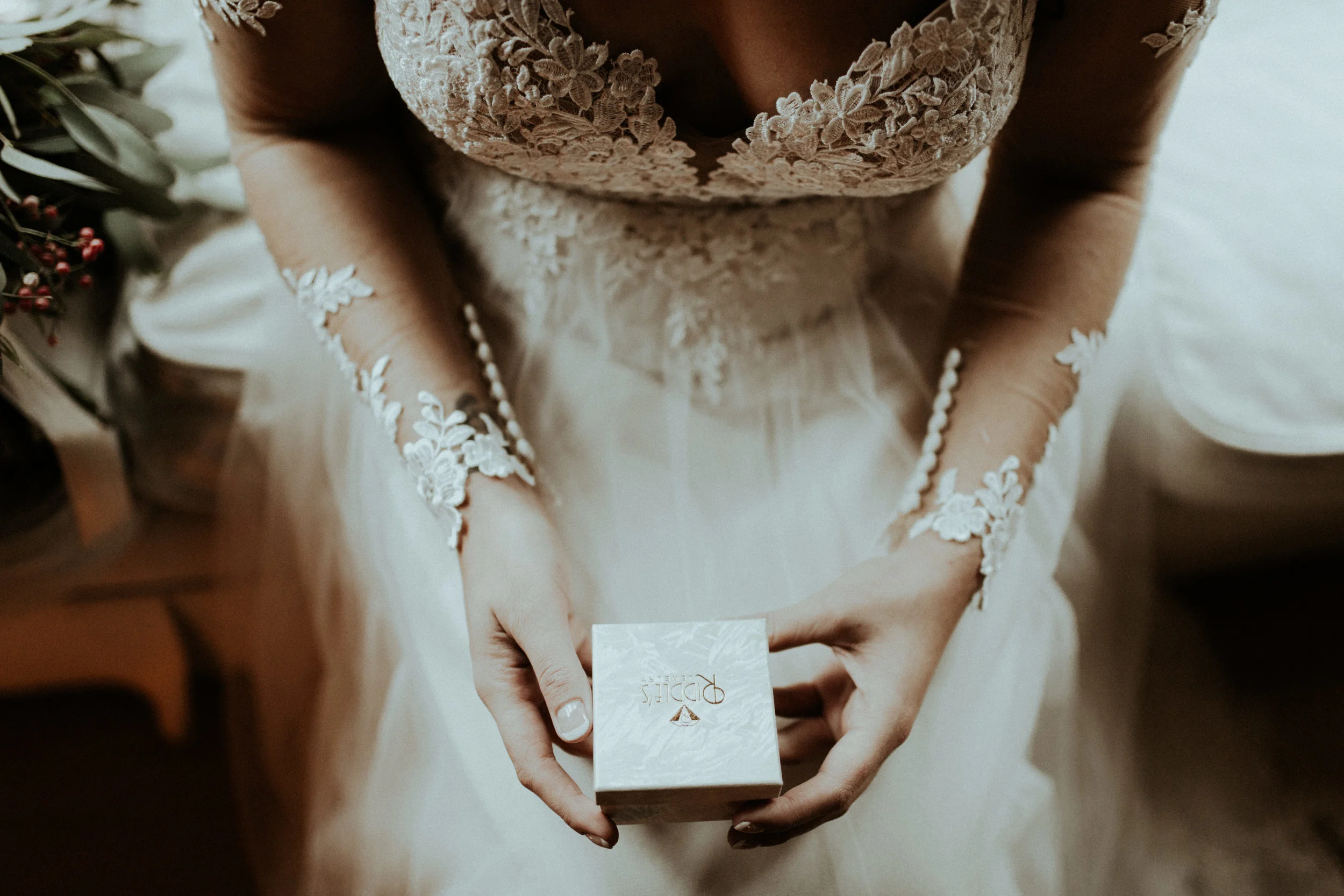 RachelWakefield_TiaxCody_Wedding_2*-9.jpg