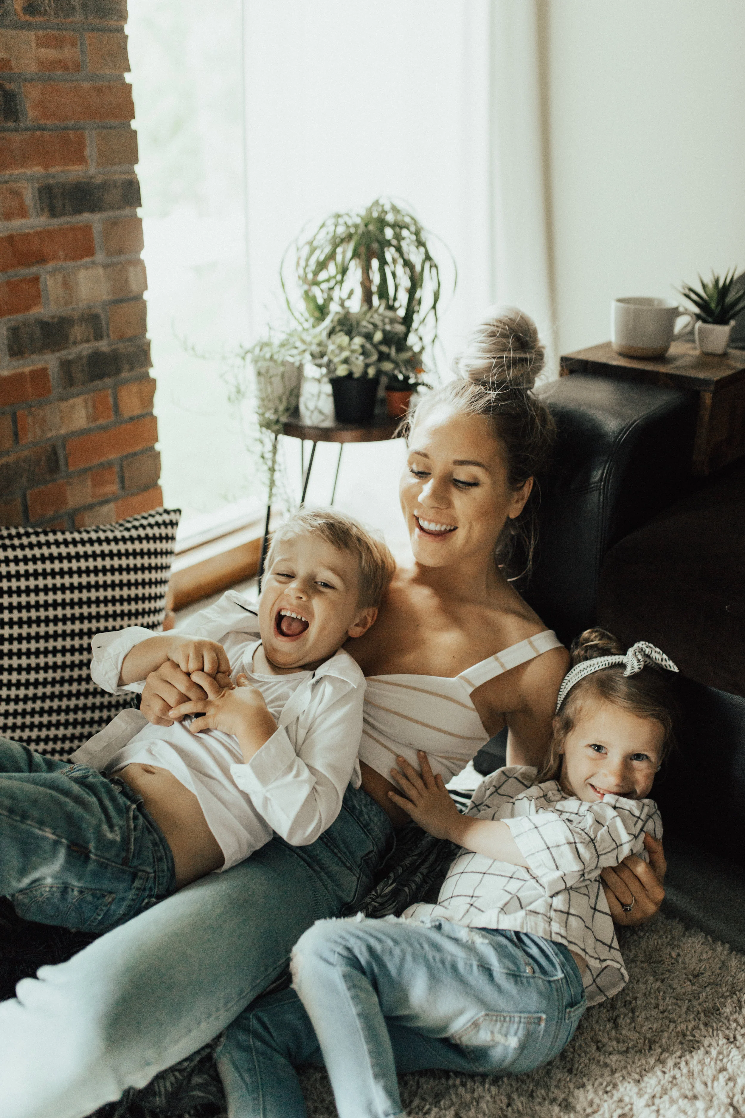PERSONAL // What it looks like to be a mom + photographer at the same time.