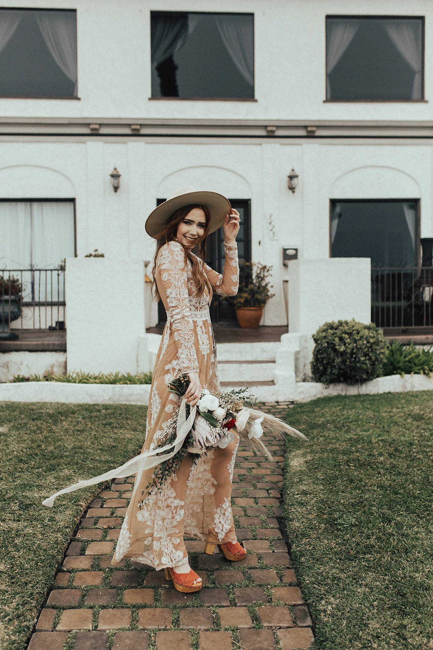 LONG BEACH ELOPEMENT INDIE BRIDE BOHO LOS ANGELES PHOTOGRAPHER RACHEL WAKEFIELD LA ELOPEMENT PHOTOGRAPHER-4.jpg