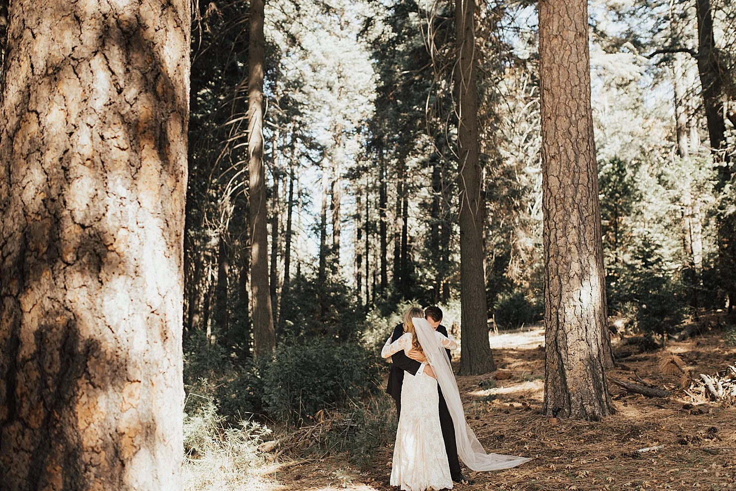 TrevorOaksandKamiTroeshWeddingSkyParkWeddingsCaliforniaPhotographerRachelWakefield-159.jpg