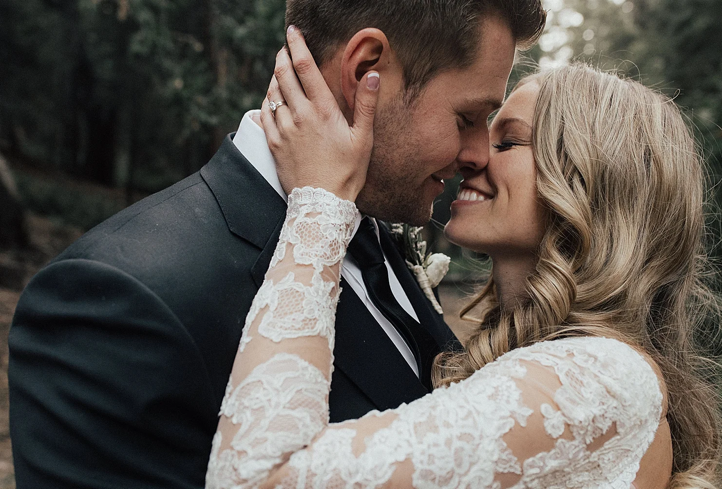 TrevorOaksandKamiTroeshWeddingSkyParkWeddingsCaliforniaPhotographerRachelWakefield-857.jpg
