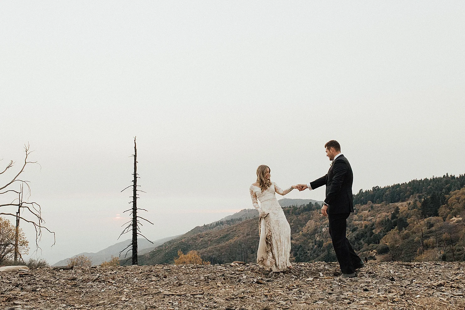 TrevorOaksandKamiTroeshWeddingSkyParkWeddingsCaliforniaPhotographerRachelWakefield-888.jpg
