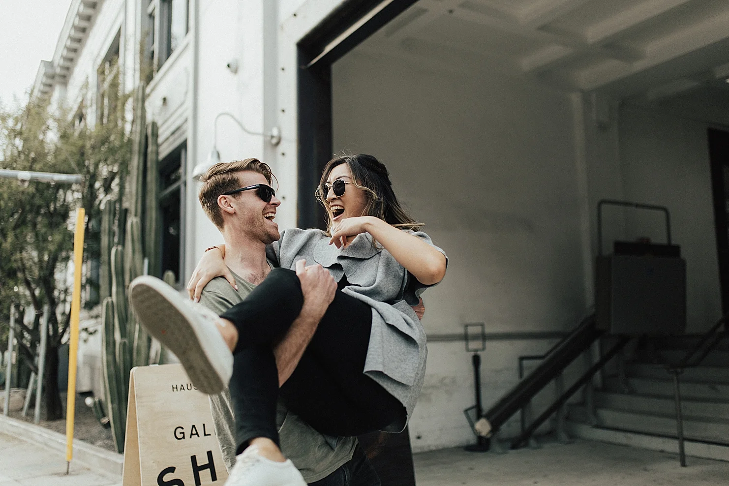 RachelWakefieldLosAngelesEngagementPhotographerDTLAEdgyArtsDistrictCouplesShootJohnxKelly-52.jpg