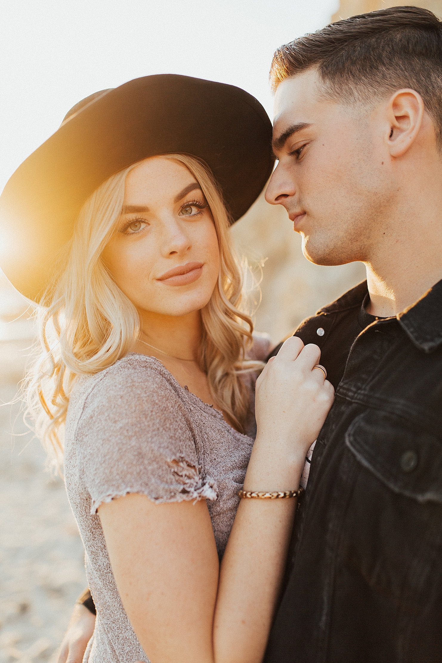 LittleCoronaStateBeachCaliforniaMiniSessionSoCalCouplesPhotographerRachelWakefieldLagunaBeachPhotographyHalleandNick-23.jpg