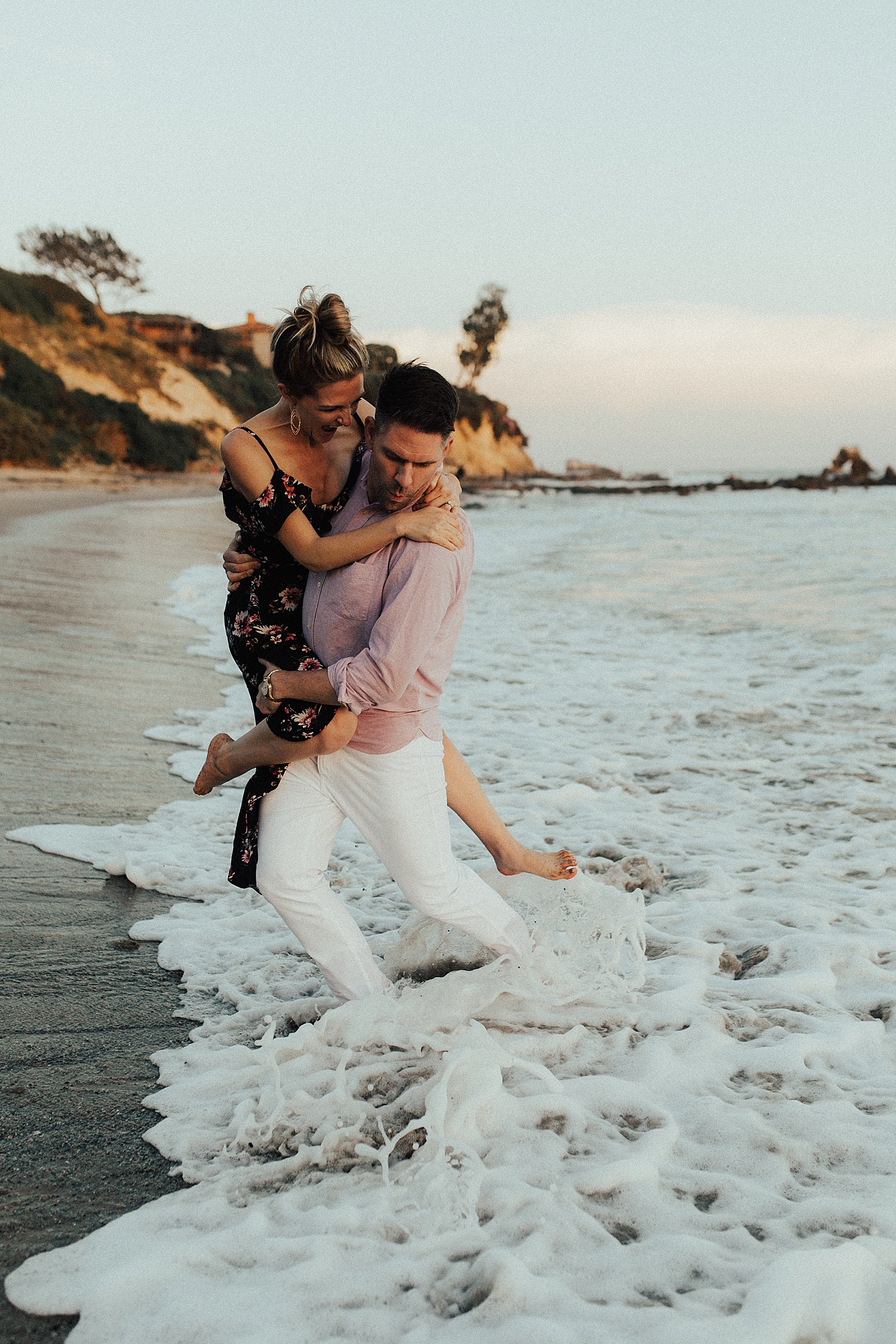 SoCalEngagementPhotographerOrangeCountyCouplesBeachShootRachelWakefield-114.jpg