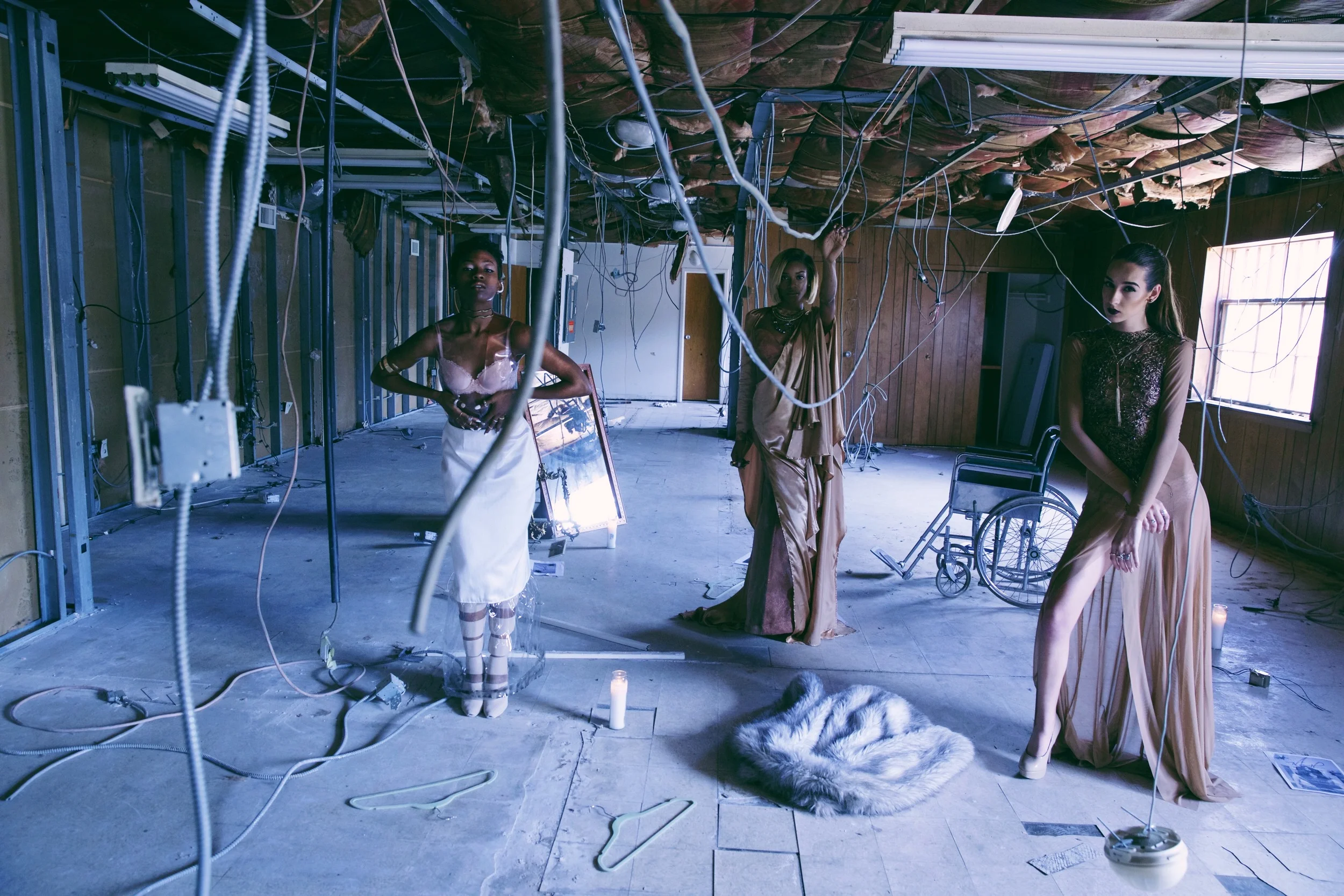 Model Behavior Trailer Set