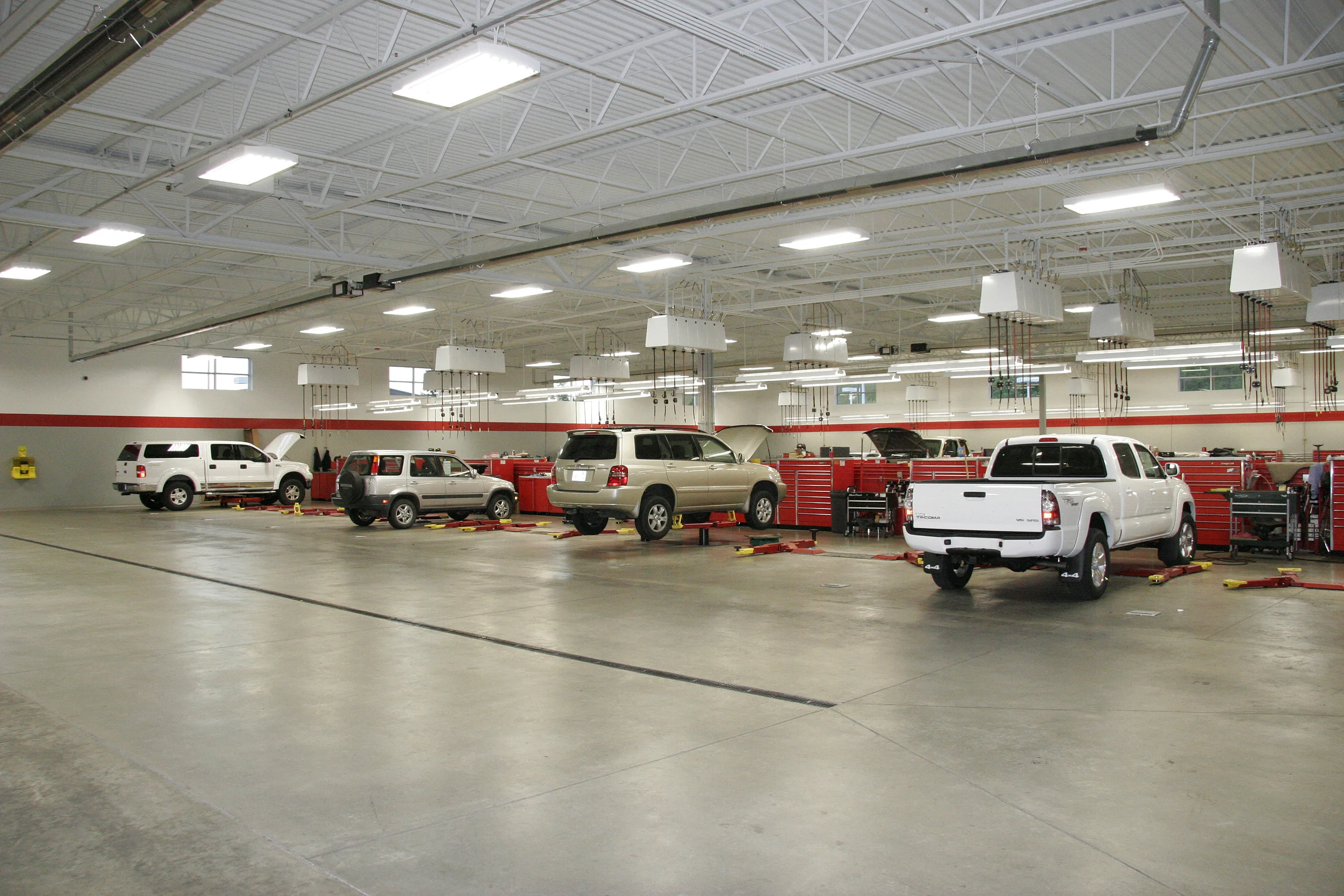 Heartland Toyota — Poe Construction