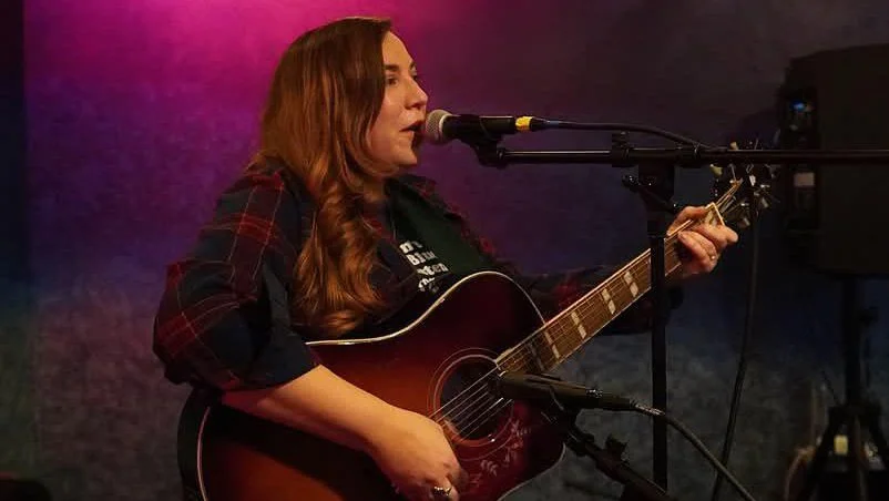 Gena Lanette Live with R&A Asian Cuisine