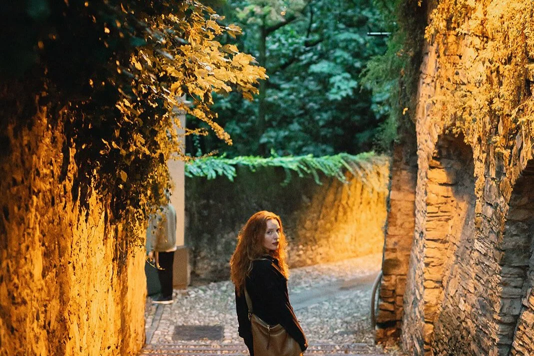 Rebekah Foster Live with Ginapolitan Pizza