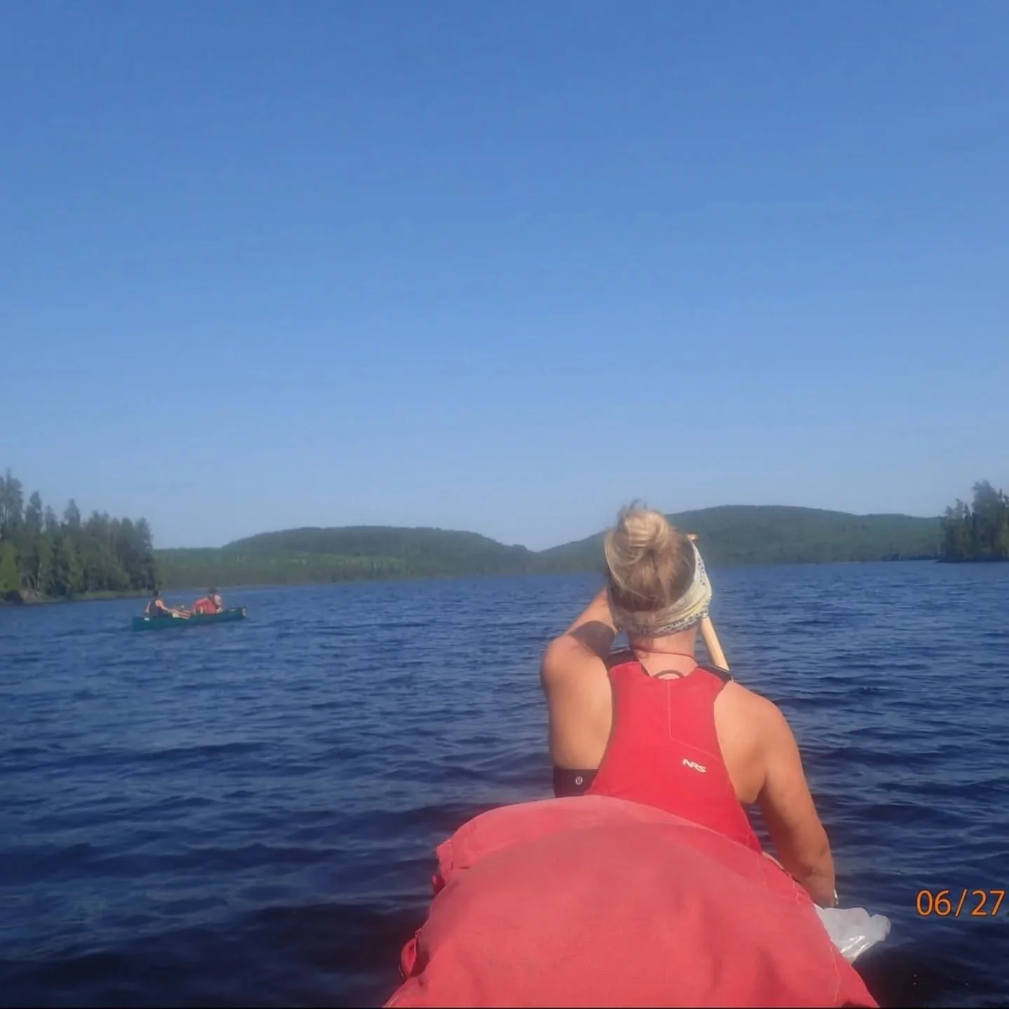 The Way of the Canoe is the Way of the Wilderness ... and of a Freedom almost Forgotten 🛶🌲- Sigurd Olson

#lvitrailtuesday 
@juliaajjohnson 📸📸📸