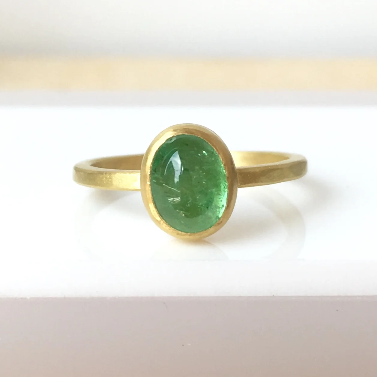 tsavorite 22K 20K band size 6.5.jpeg