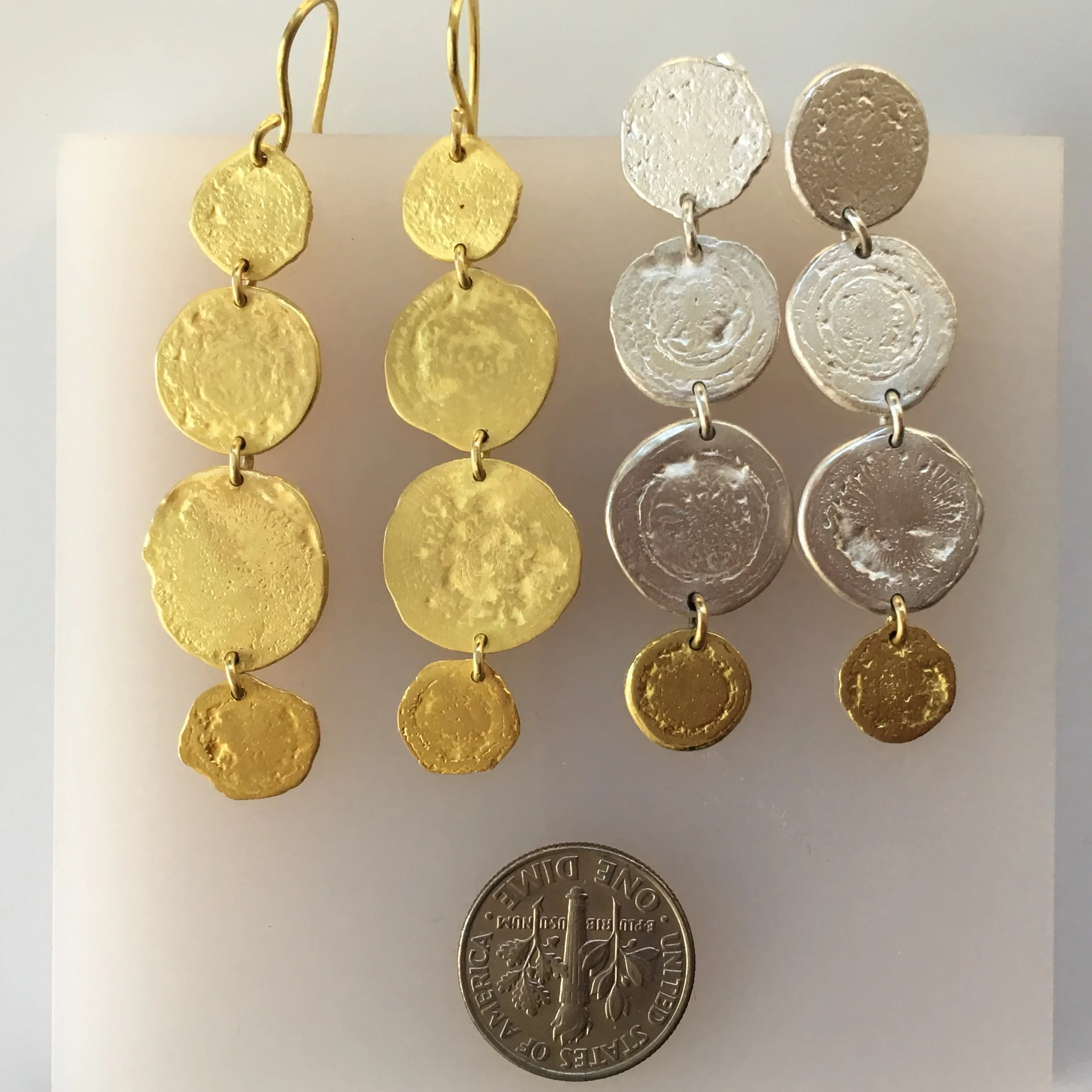 gold and silver disc size.jpeg