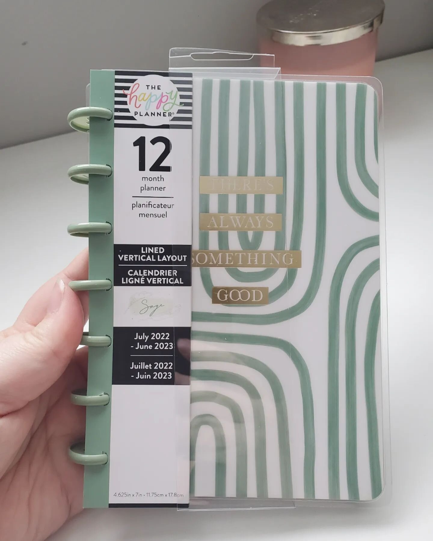 Love this gorgeous Sage Mini Happy Planner! Starts in July 2022 and is the Lined Vertical Layout!

Check out this, and other planners in the shop now!

#canadianplannergirl #plannermom #smallbusiness #canadianplanner #Planner #decorativeplanning