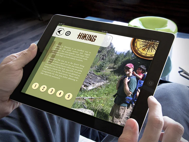 hiking_mockup_120dpi.jpg