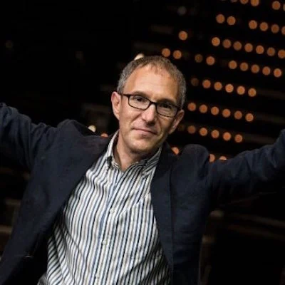 Ted Altschuler Ted has worked for 25+ years with nonprofit organizations and higher learning institutions to connect the public to culture. His programs have integrated performing arts and community, promoted conversations in the literary arts, and increased public understanding of science and health. Currently, Ted is spearheading the transformation of Baruch College’s performing arts facility ( BPAC ) into a multidisciplinary cultural center. Before joining BPAC, he served on the leadership teams of two nonprofits and consulted for nonprofits across the country using his fundraising, programing, and marketing expertise. He has directed 40+ productions, and created a method for developing the talents of singing-actors, teaching on the faculty of The Juilliard School and at numerous training programs. The creation of his acting method led to an interest in human behavior and the brain and eventually to his earning a neuroscience PhD. His career evolved with his interests, from performing arts manager, director and teacher to creating programs and experiences across a broader definition of culture encompassing science, art and society. Throughout his career, Ted has sought to engage and inspire the public by creating innovative cultural experiences.
