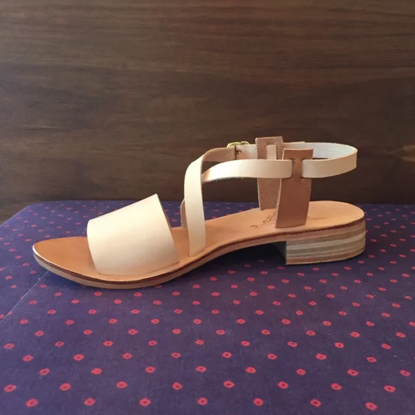 X SANDAL / NATURAL — Rachel Sees Snail Shoes