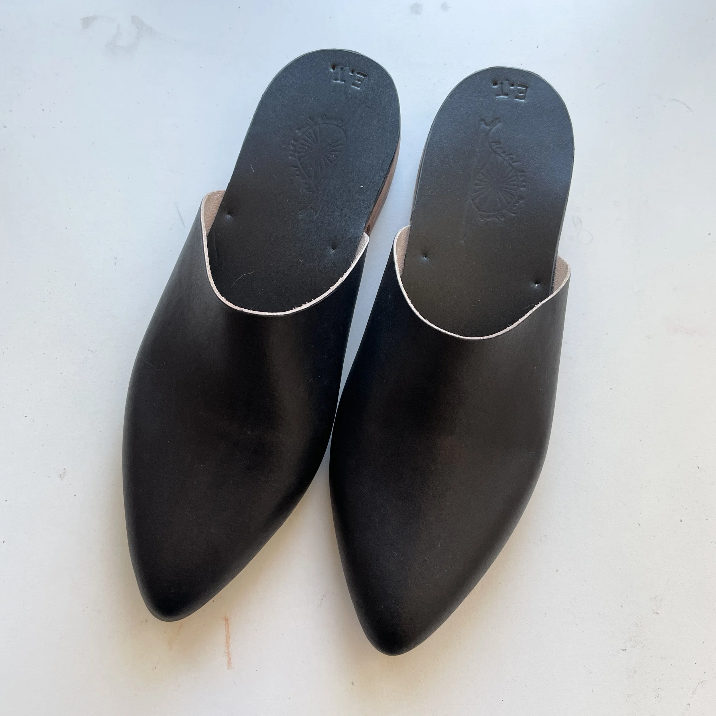 MADE TO ORDER BLACK MULE  Rachel Sees Snail Shoes