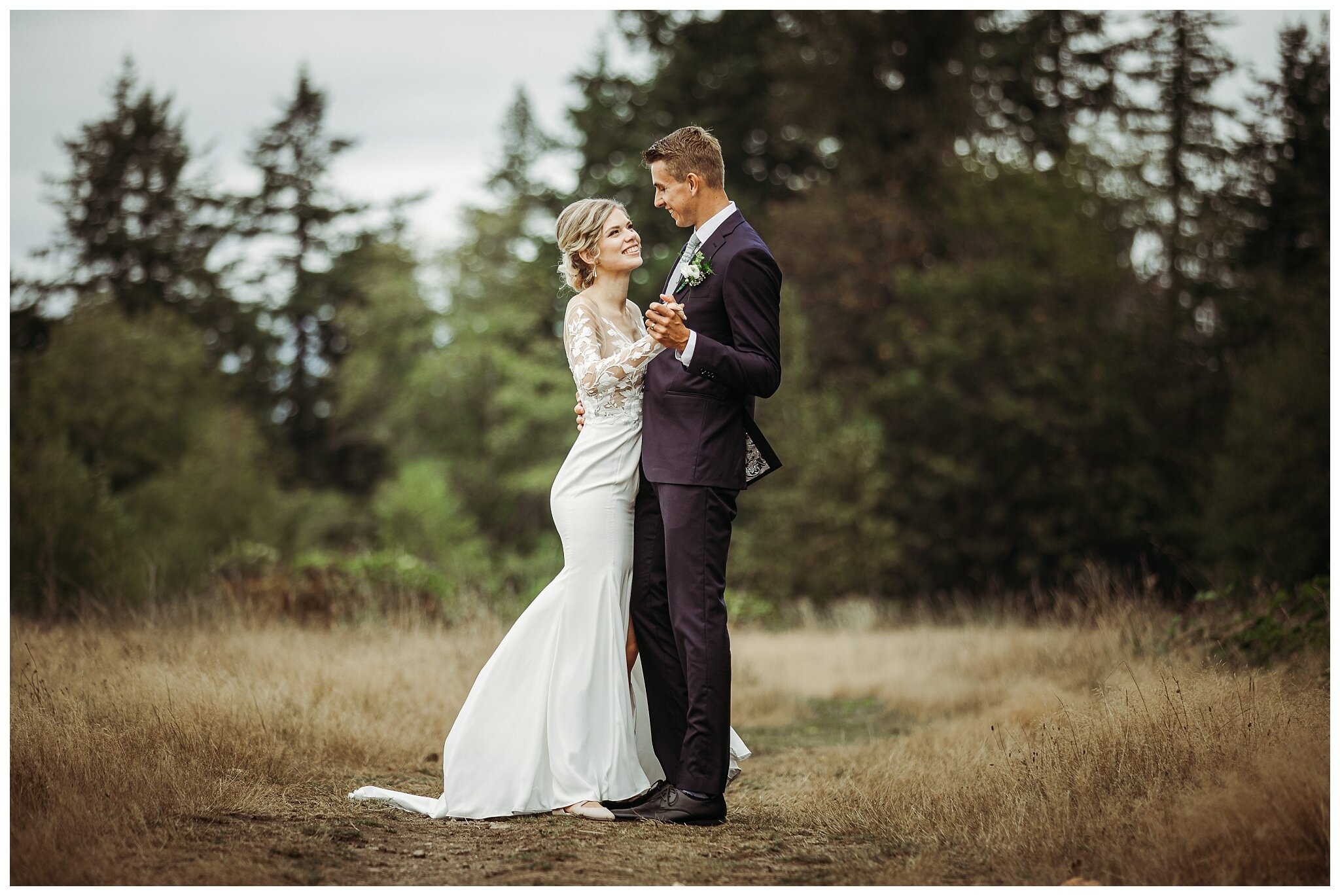 Redwood Forest Wedding Photographer Surrey BC  (30).jpg