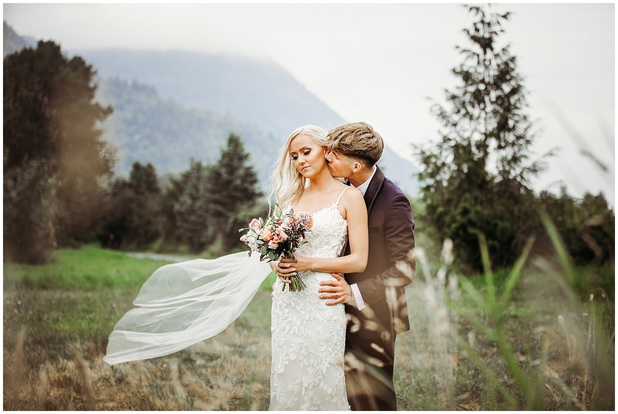 Chilliwack-Wedding-Photographer- (11)_1.jpg