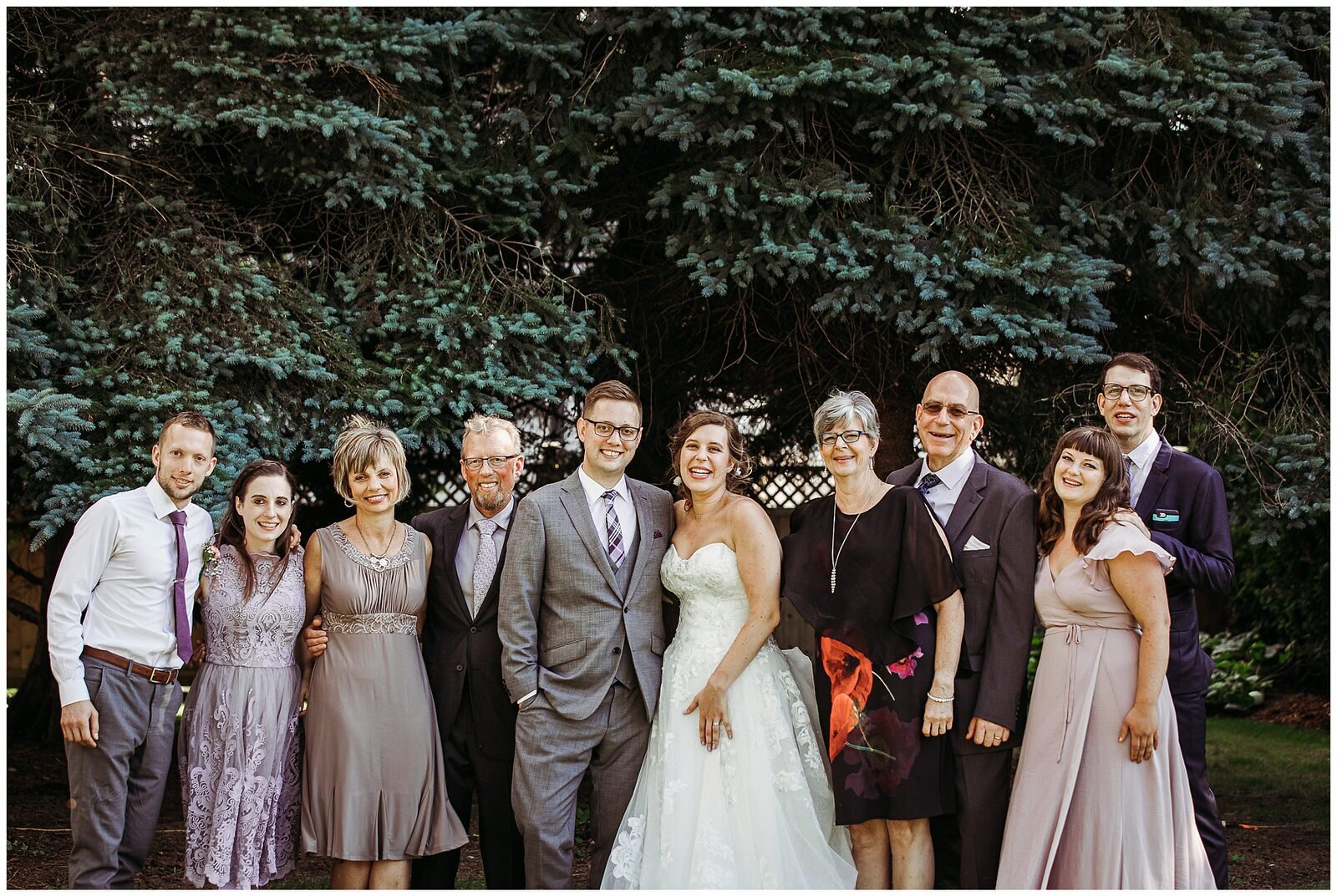 backyard-family-wedding-photos (1).jpg