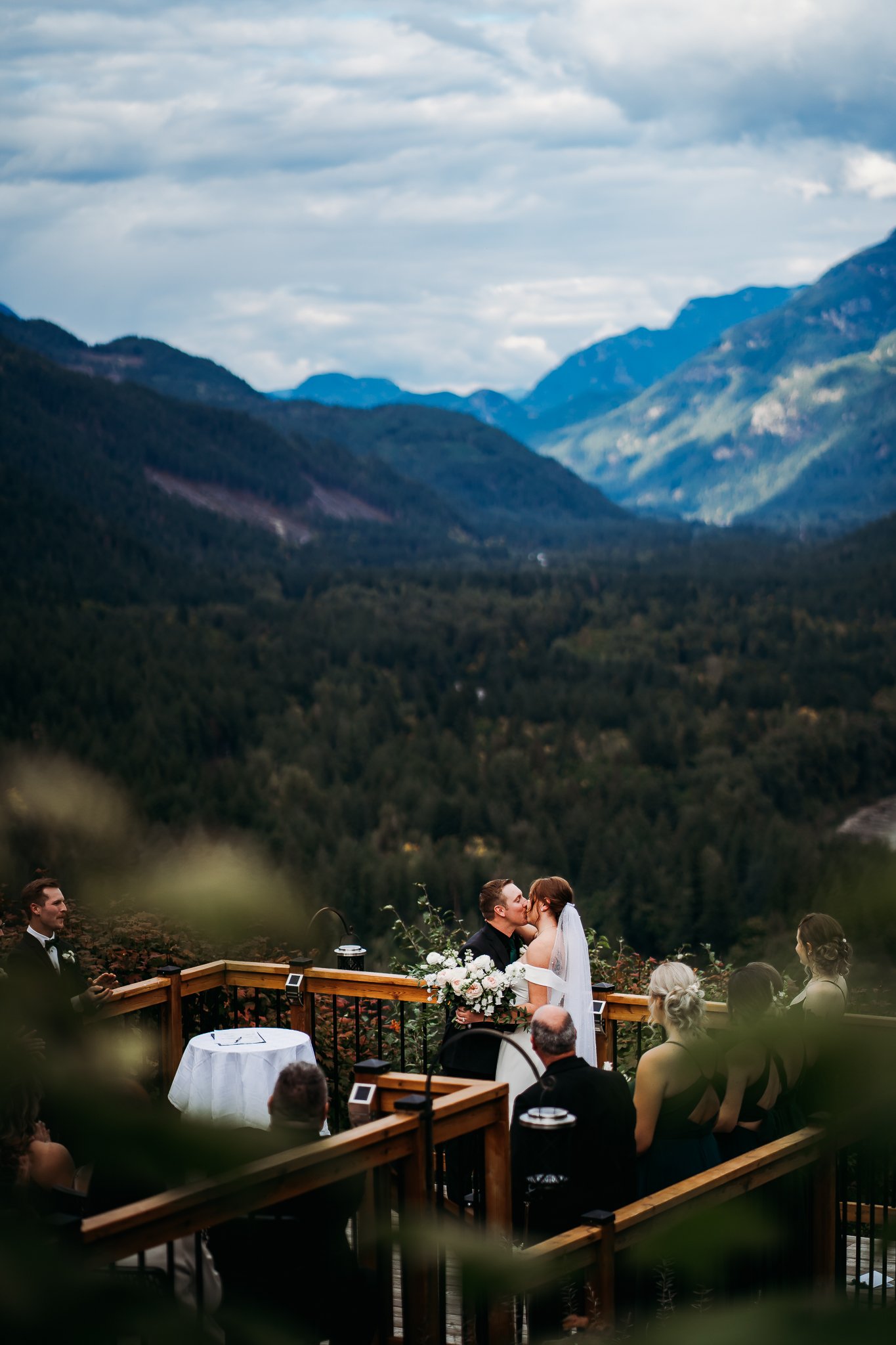 American-Creek-Lodge-Wedding-Photographer (1).jpg