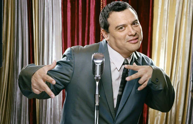 861_CarlosMencia.jpg