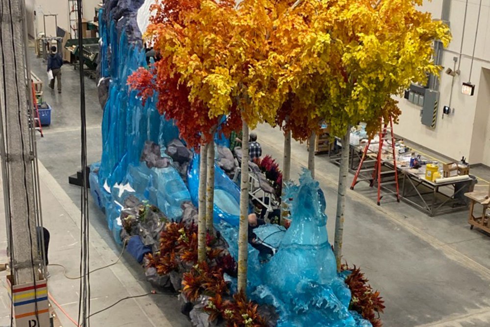 magic-happens-parade-img04.jpg