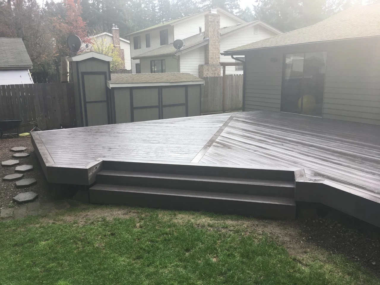 Deck1.jpg