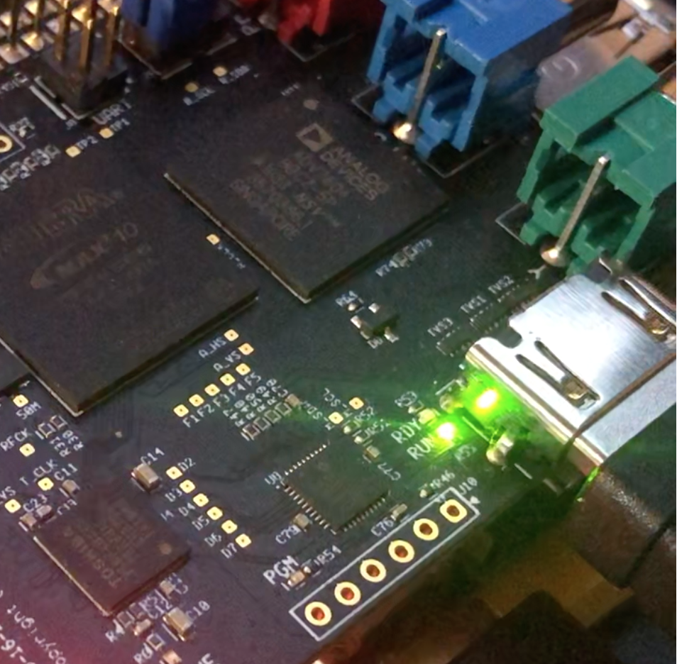 A green light or only one blue light means there’s an issue with the video signal coming into the PiCapture HD1. Is the camera on and is video signal being output from the HDMI out port?