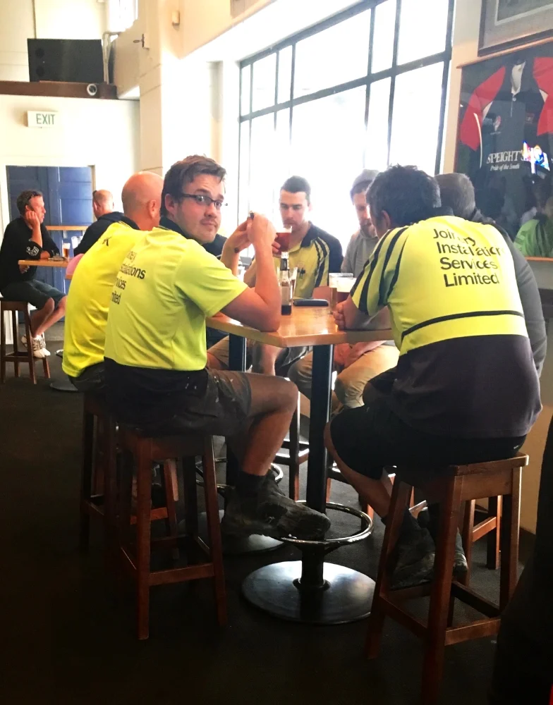 Scaffolders grabbing pint.