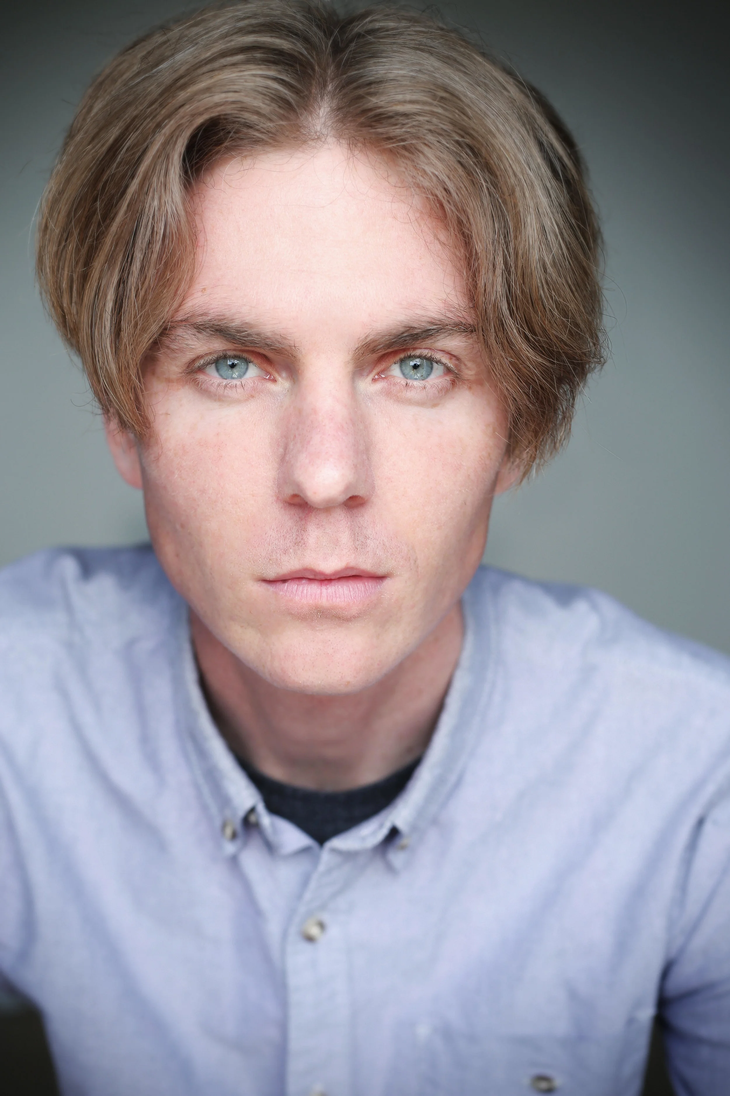 Alexander Gandar Headshot.jpeg