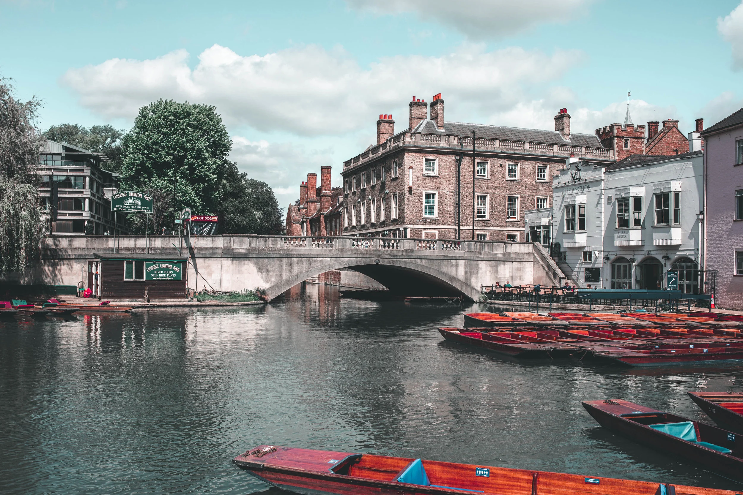 Cambridge lookin' divine!