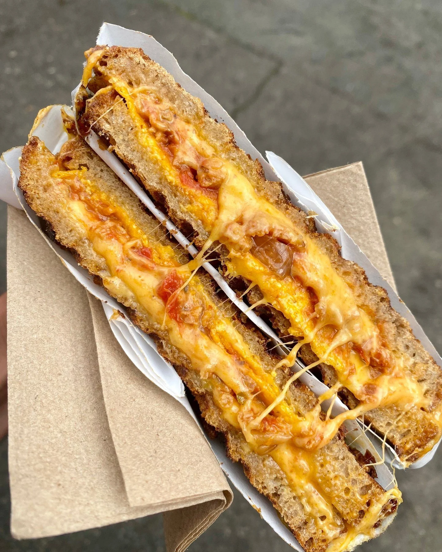 New year&lsquo;s solutions? Better social media maintenance while simultaneously spending less time on the phone and more time with my family!
Sounds ambitious, right? 🙈
Any recommended strategies?

#hny #newyearssolutions #socialmedia #digitaldetox