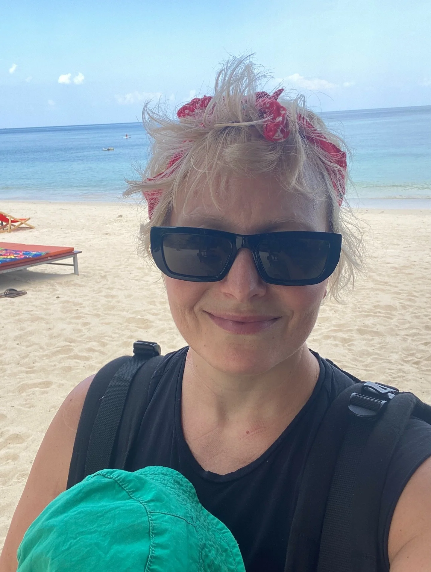 Not easy picking photos for a January dump, when my baby is in almost all of them&hellip; 😜
Happy face
Happy face in the snow 
Probably wasted my bodyweight in single use plastic 
Streetfood
Sunsets and beach views 
Babydaddy looking cool
Reisegrupp