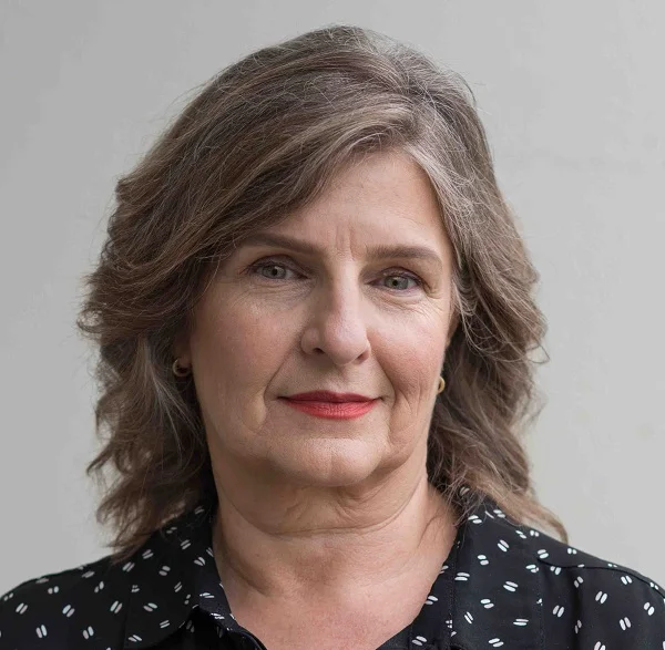 Sarah Mitchell.jpg