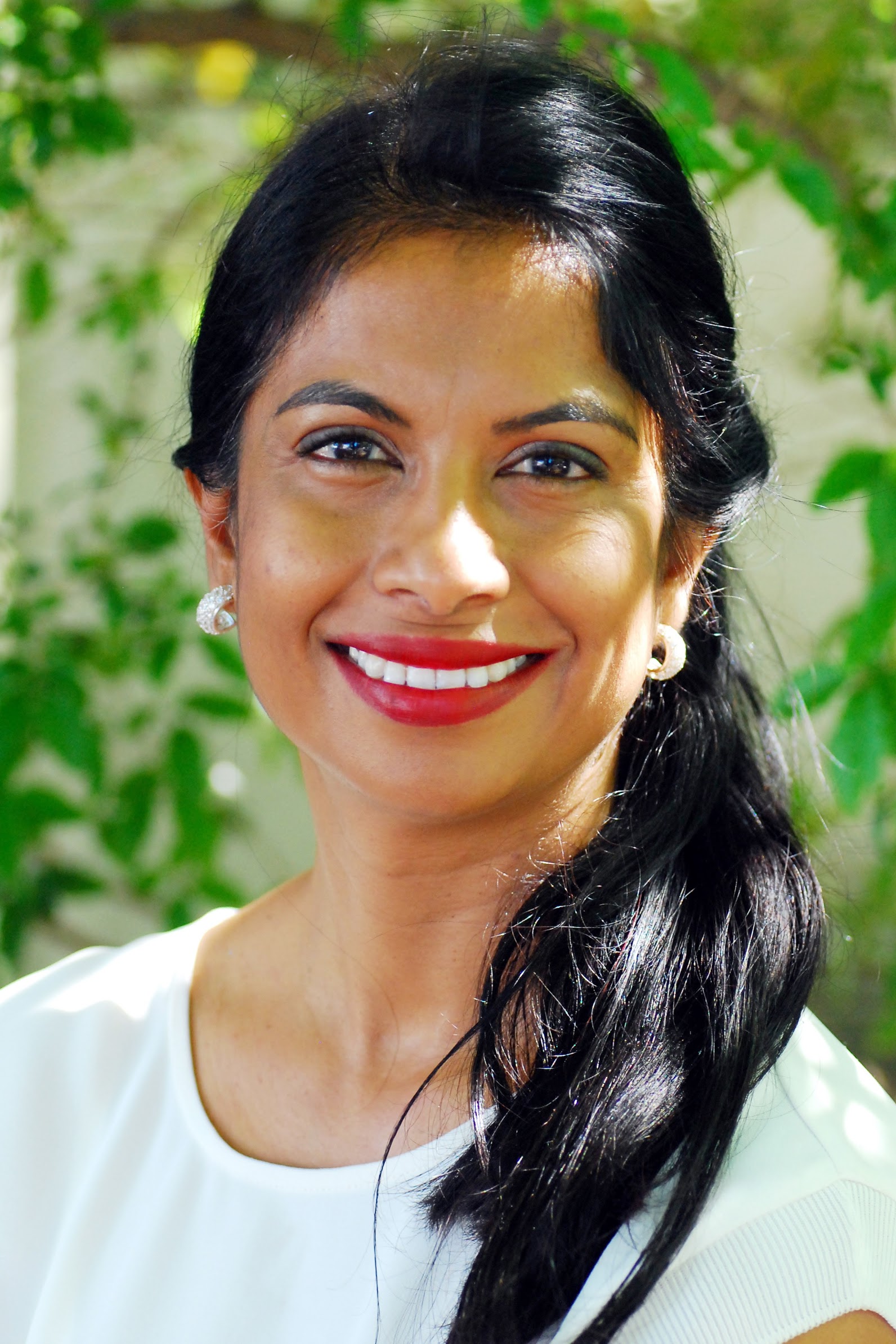 Anoushka Gungadin | Experienced CEO, Non Executive Director, International Speaker and Best-selling Author