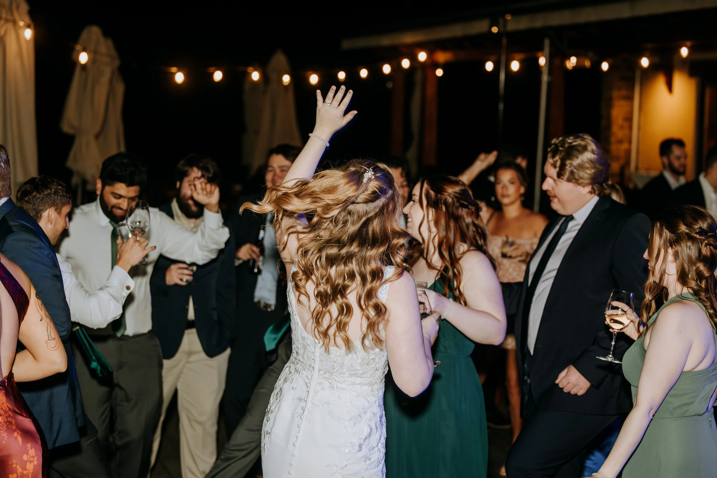 AARON GRIFFING, WEDDING DJ