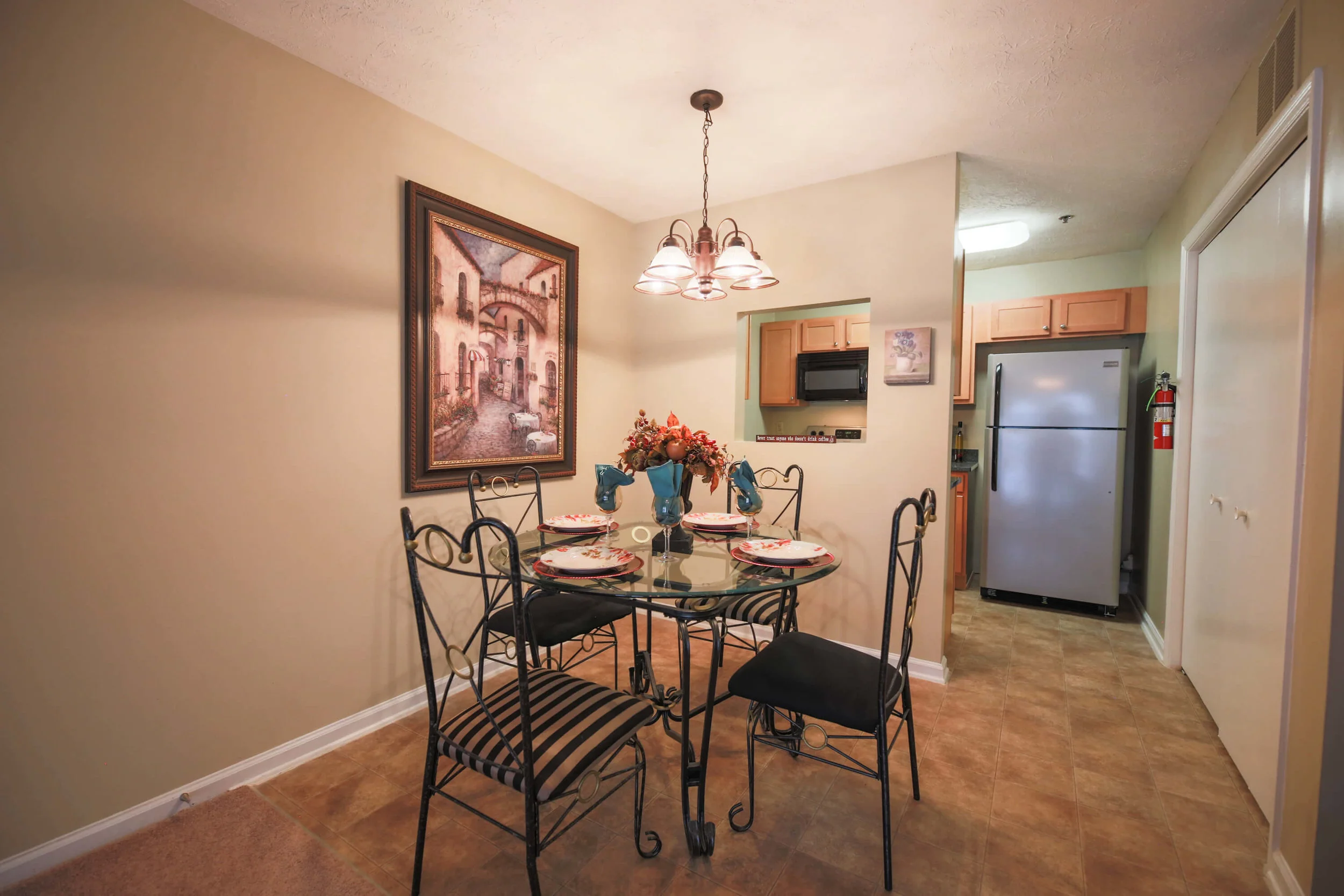 Apartment Features — Fox Lake Apartment Homes — West Knoxville, TN
